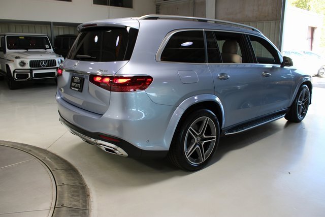 Used 2025 Mercedes-Benz GLS 450 4MATIC w/ AMG Line Exterior image 44