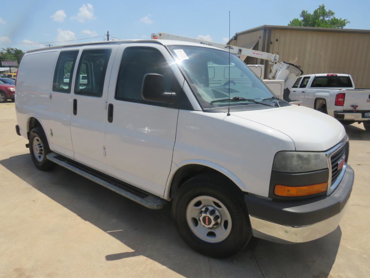 Used 2014 GMC Savana 2500 image 3