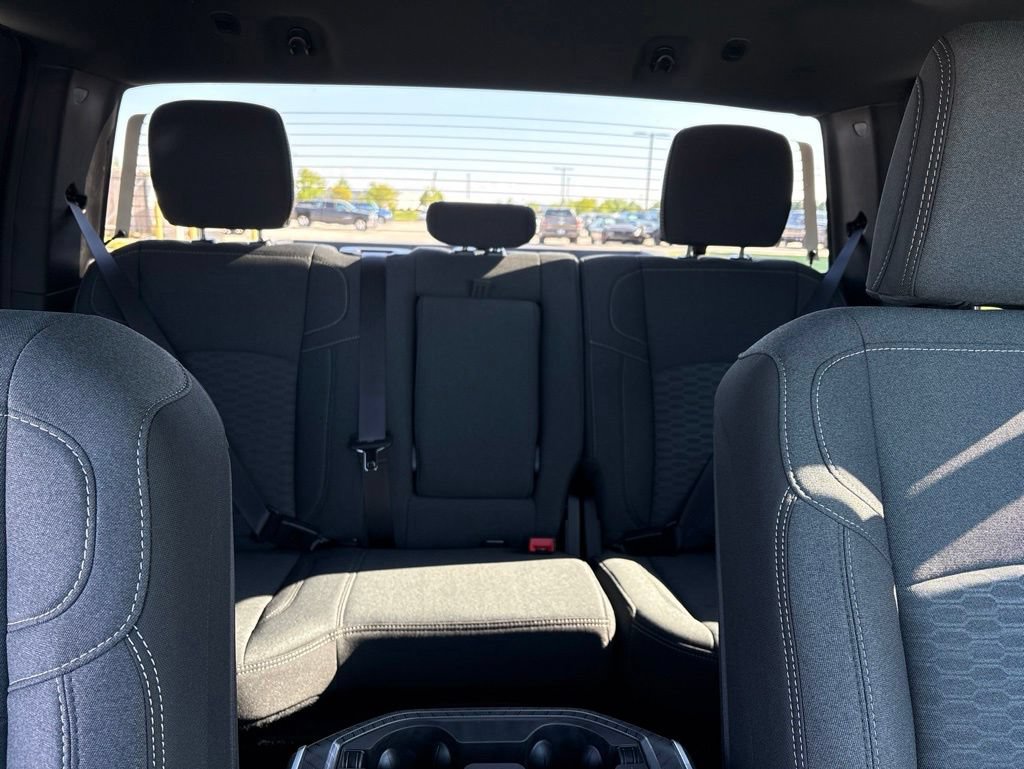 New 2026 RAM 2500 Big Horn AWD/4WD image 15