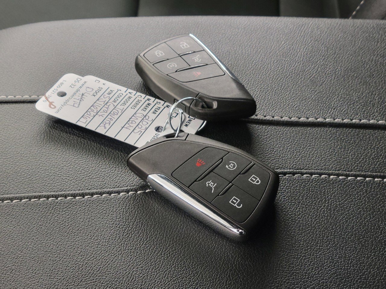 Used 2025 Chevrolet Traverse LT w/ LPO, Floor Liner Package image 29