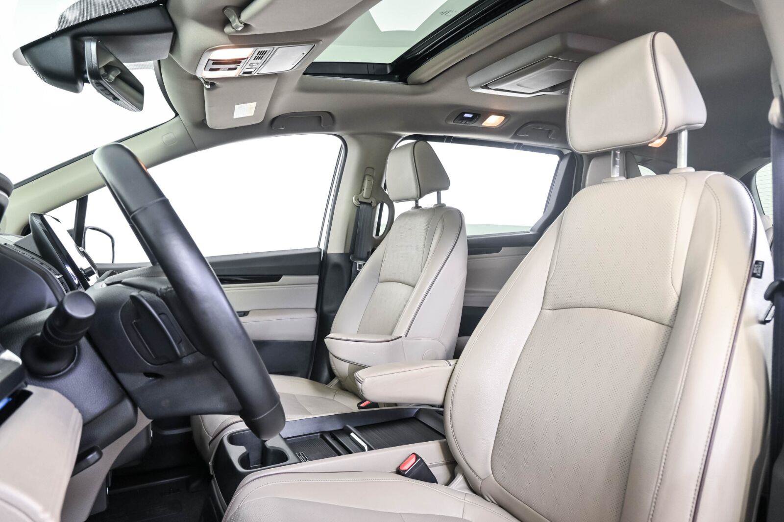 Used 2022 Honda Odyssey Elite image 5