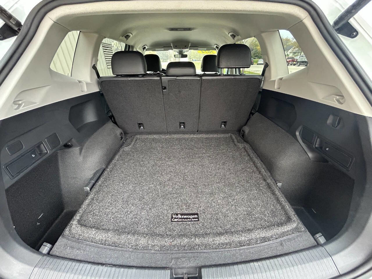 Used 2024 Volkswagen Tiguan Wolfsburg Edition image 16