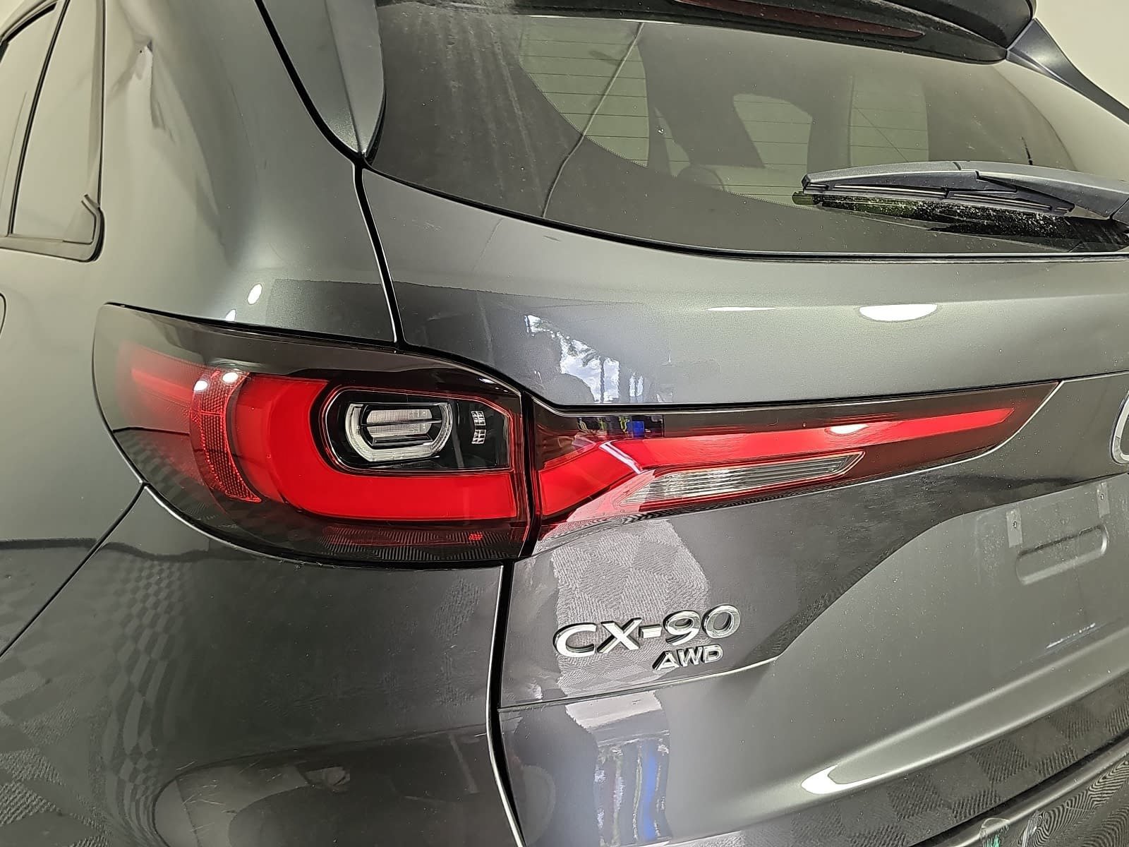 Used 2024 MAZDA CX-90 3.3 Turbo w/ Preferred Plus AWD/4WD image 31