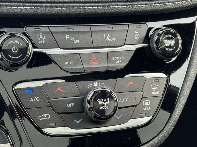 New 2026 Chrysler Pacifica Select image 21