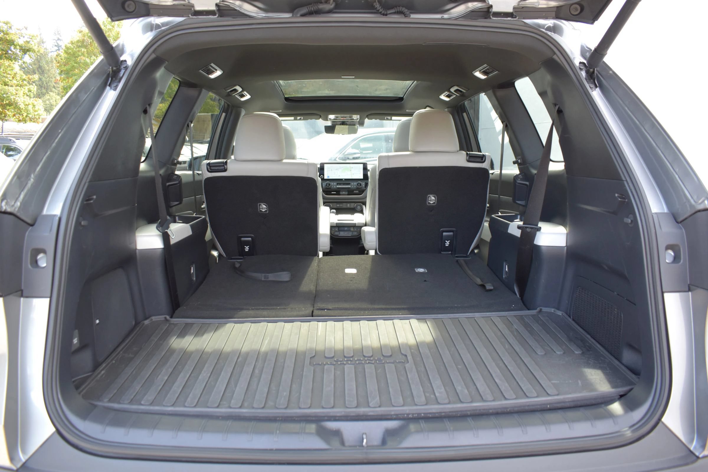 Used 2026 Toyota Grand Highlander AWD Hybrid image 34