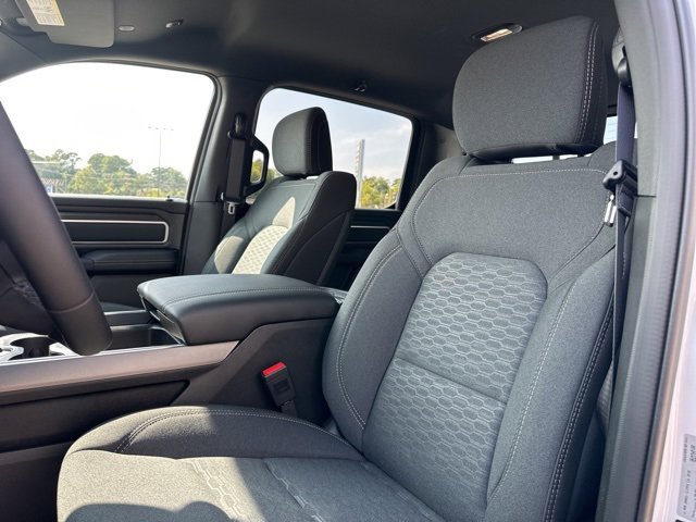 New 2026 RAM 1500 4x4 Crew Cab image 10