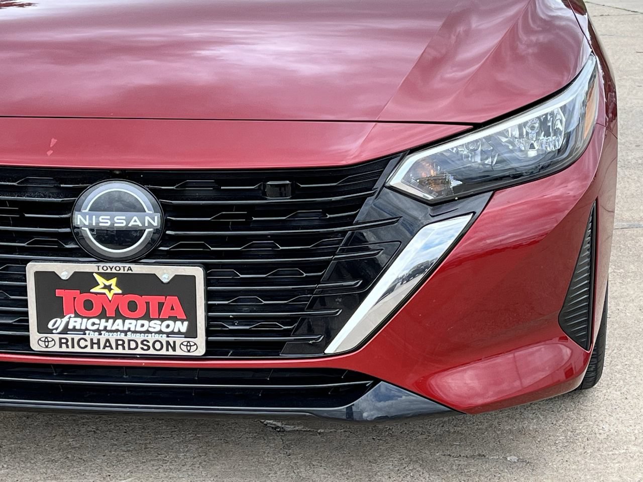 Used 2024 Nissan Sentra SV w/ SV Premium Package FWD image 8