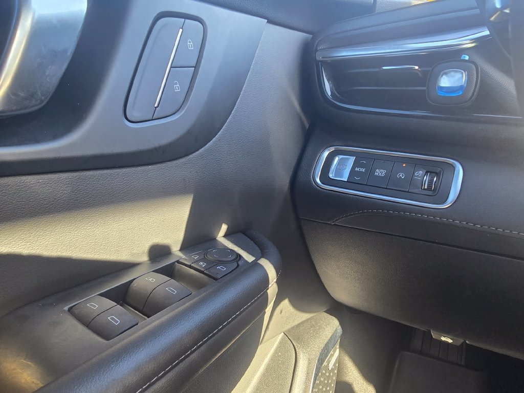 Used 2025 Buick Enclave Preferred FWD image 18