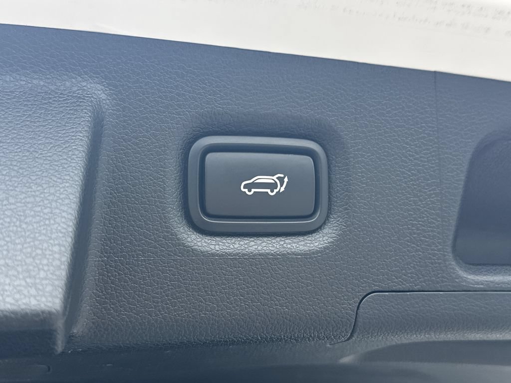 Used 2023 Hyundai Santa Fe Limited AWD/4WD image 19