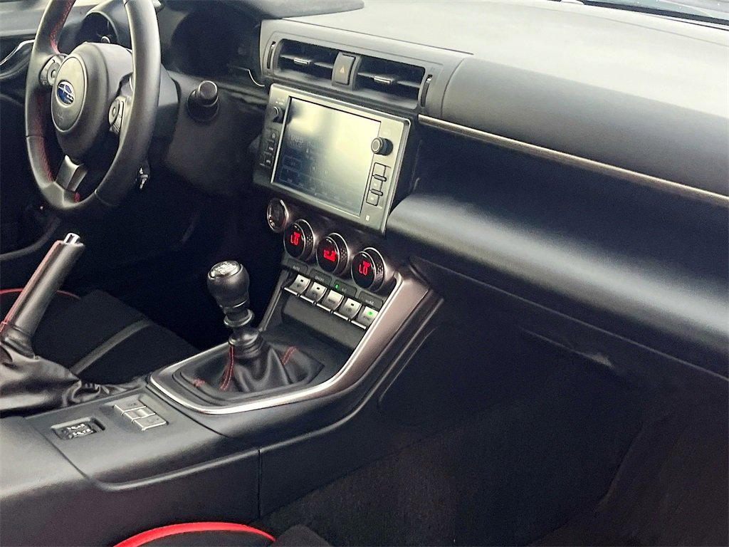 Used 2025 Subaru BRZ Limited w/ Popular Package 2 image 28