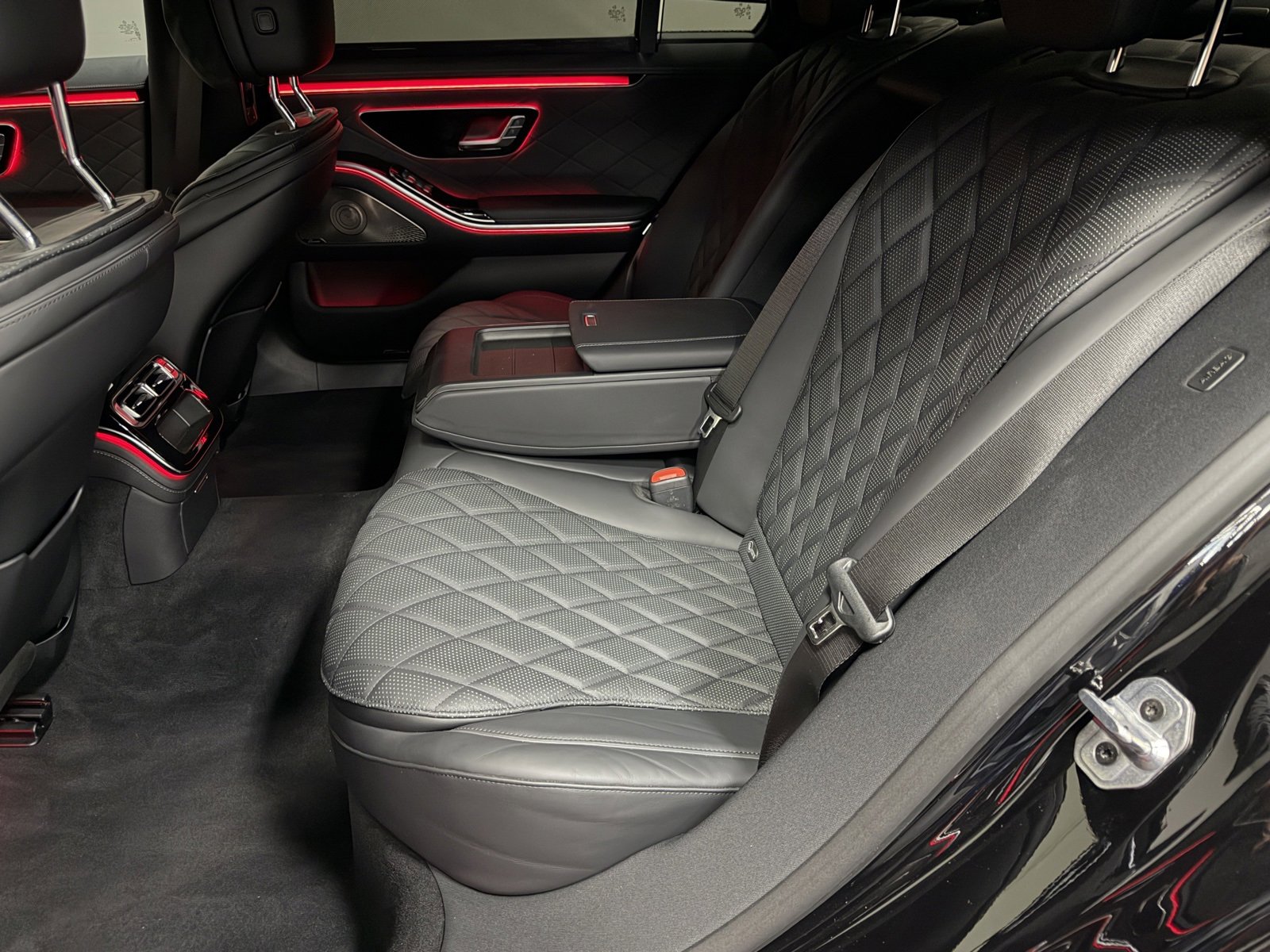 Certified 2024 Mercedes-Benz S 580 4MATIC Sedan image 40