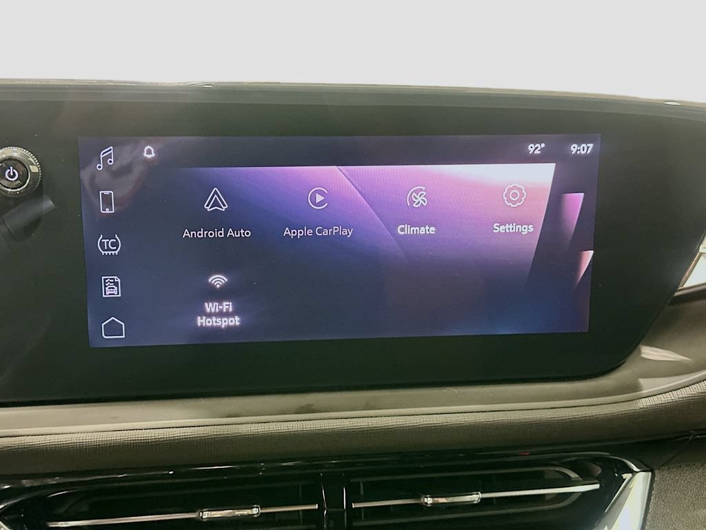 Certified 2025 Buick Envista Sport Touring w/ Convenience I Package FWD image 14