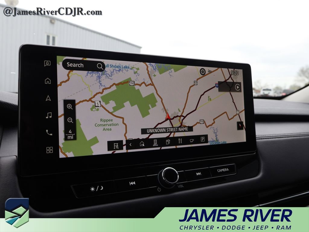 Used 2025 Mitsubishi Outlander SEL image 36