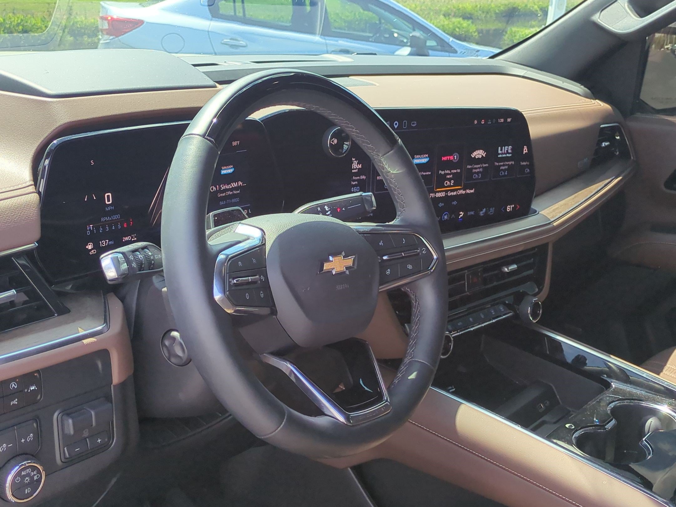 Used 2025 Chevrolet Tahoe High Country AWD/4WD image 16