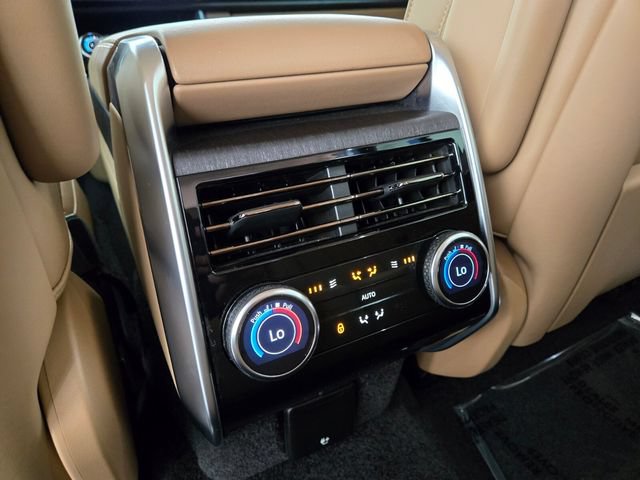 Used 2023 Land Rover Range Rover SE AWD/4WD image 7