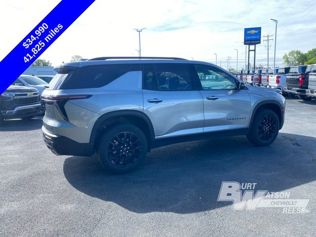 Used 2024 Chevrolet Traverse LT w/ Midnight/Sport Edition FWD image 8