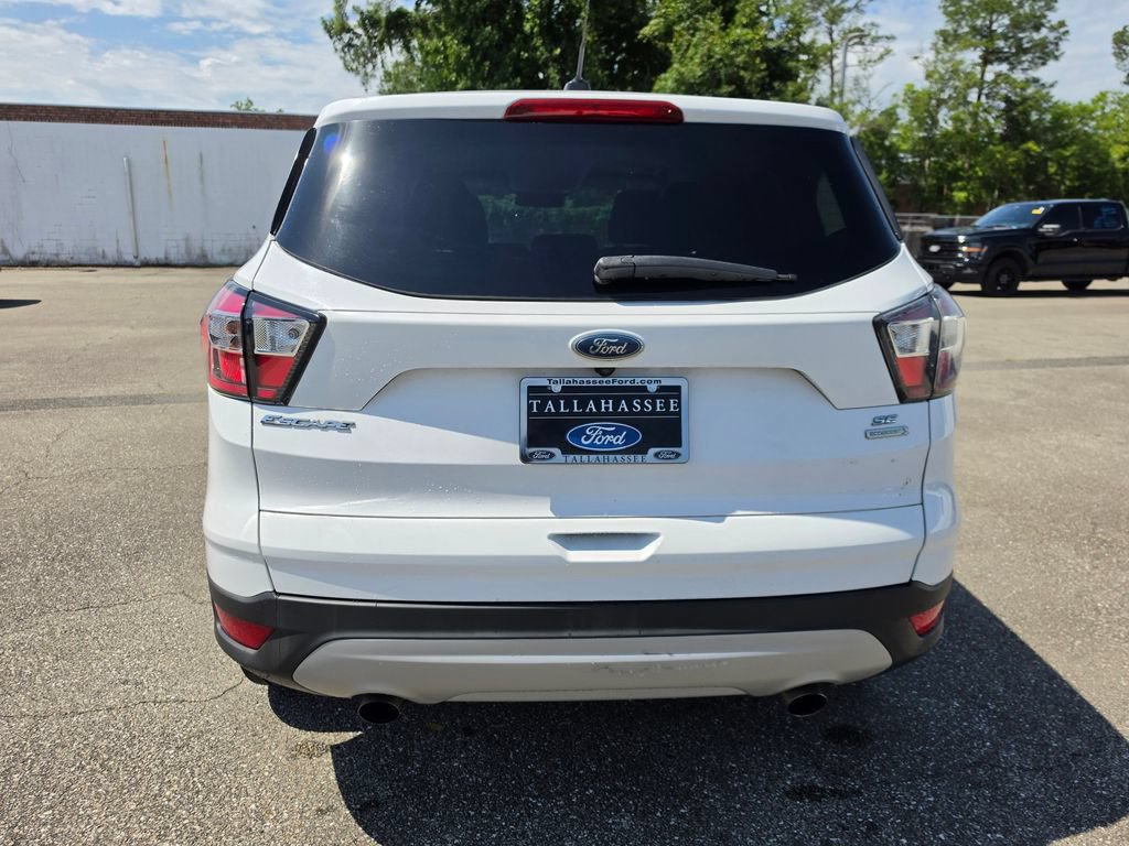 Used 2017 Ford Escape SE FWD image 13