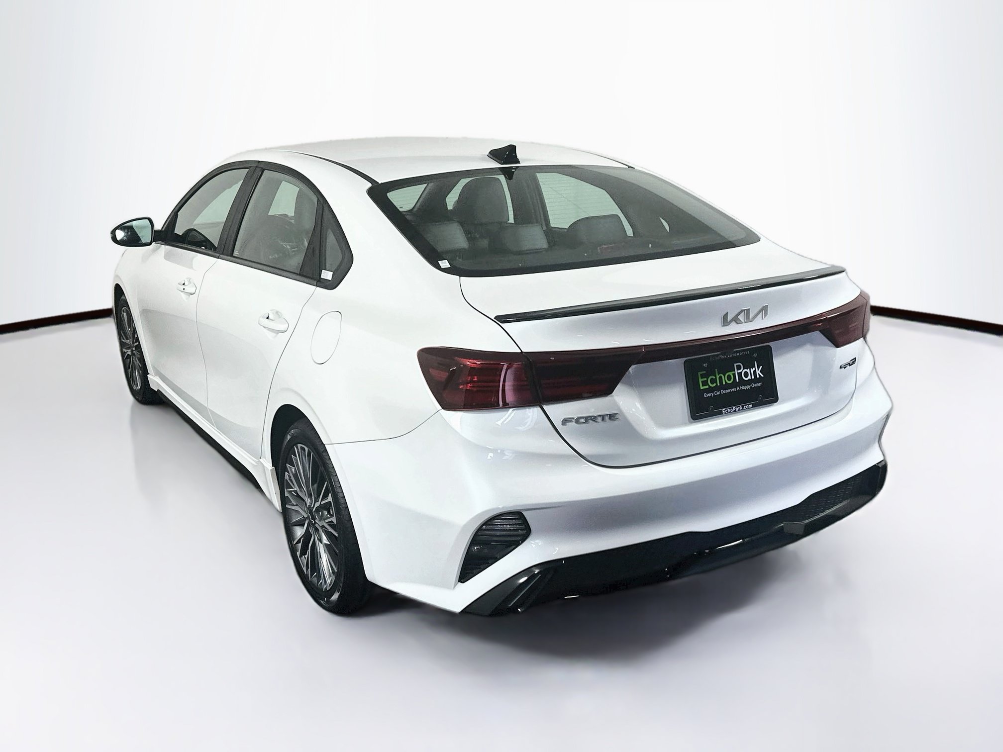 Used 2022 Kia Forte GT-Line w/ GT-Line Technology Package FWD image 5
