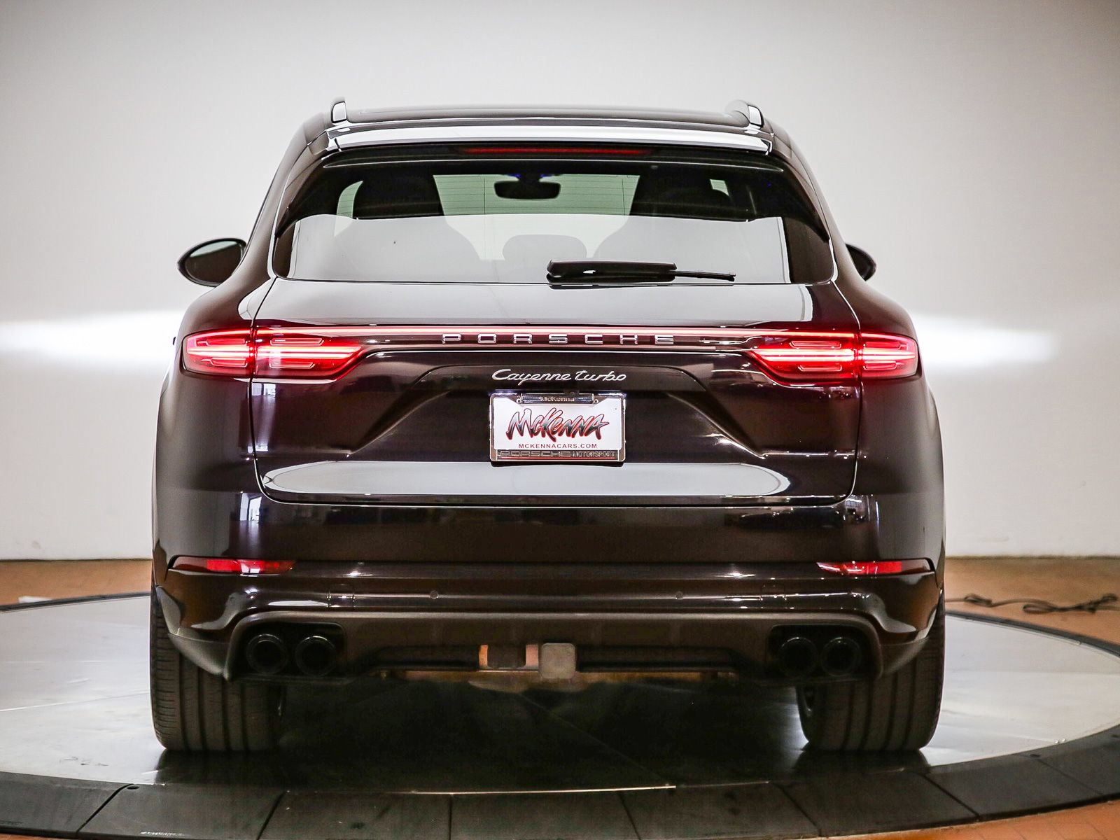 Certified 2020 Porsche Cayenne Turbo AWD/4WD image 6