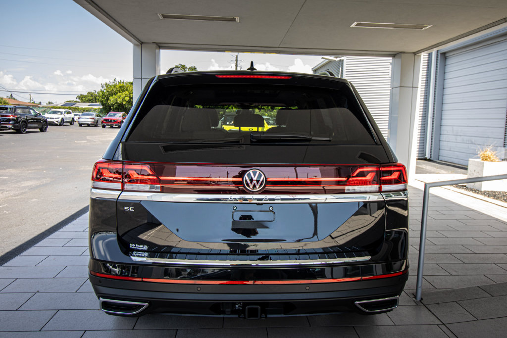 New 2026 Volkswagen Atlas SE FWD image 16