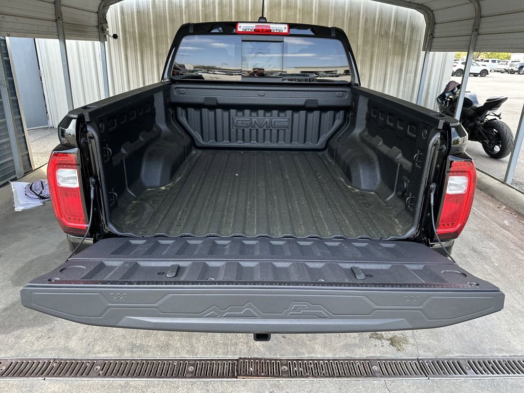 New 2026 GMC Canyon Denali w/ LPO, Denali Black Edition image 30