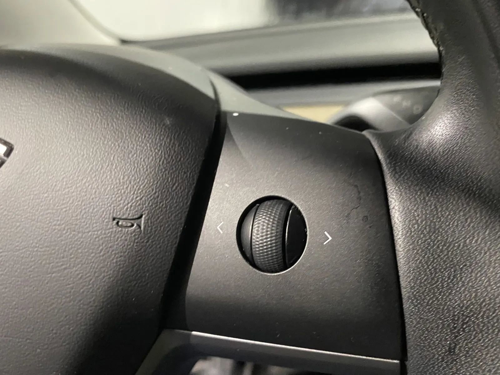 Used 2019 Tesla Model 3 Standard Range Plus image 17