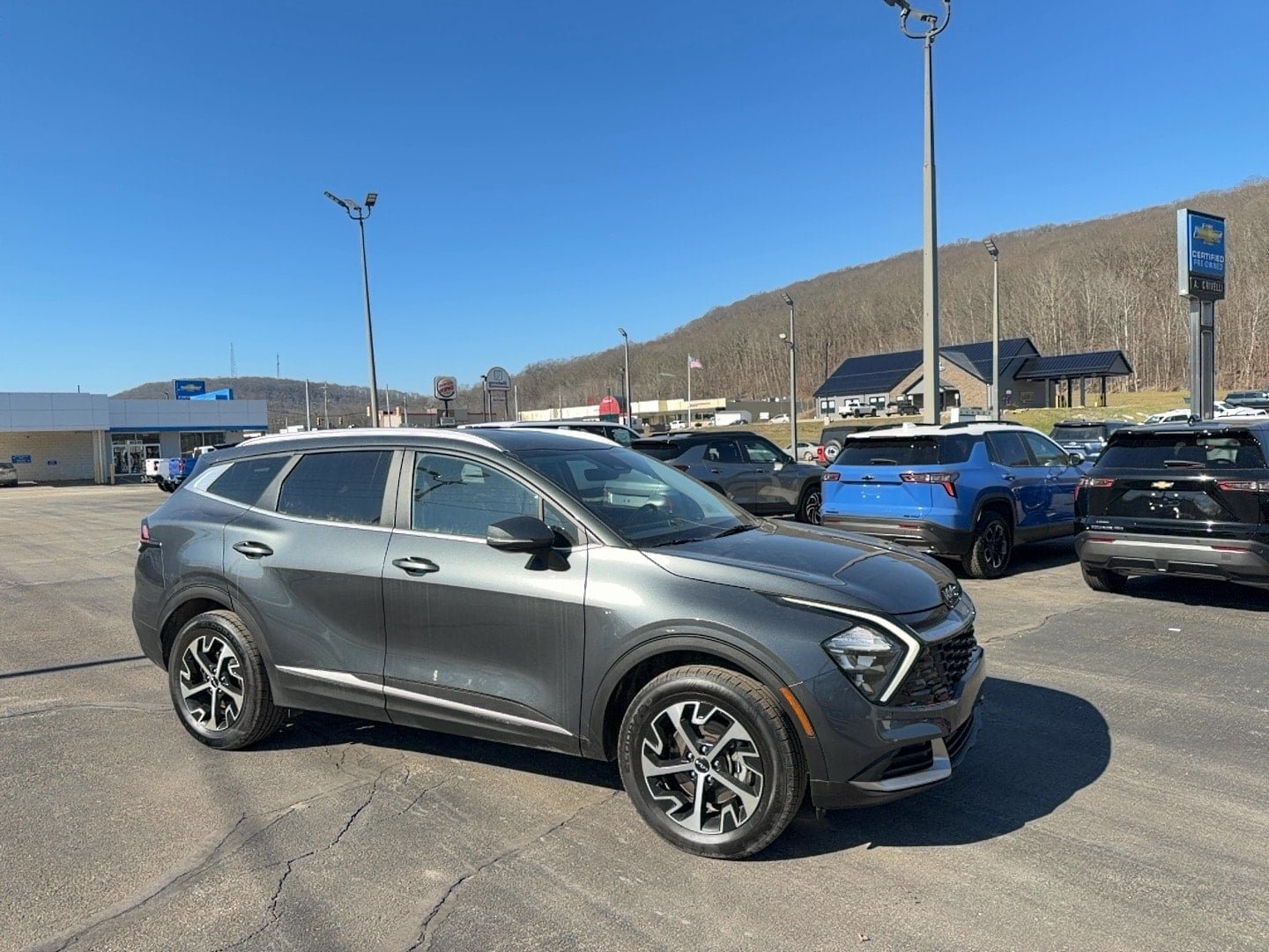 Used 2023 Kia Sportage EX AWD/4WD image 1