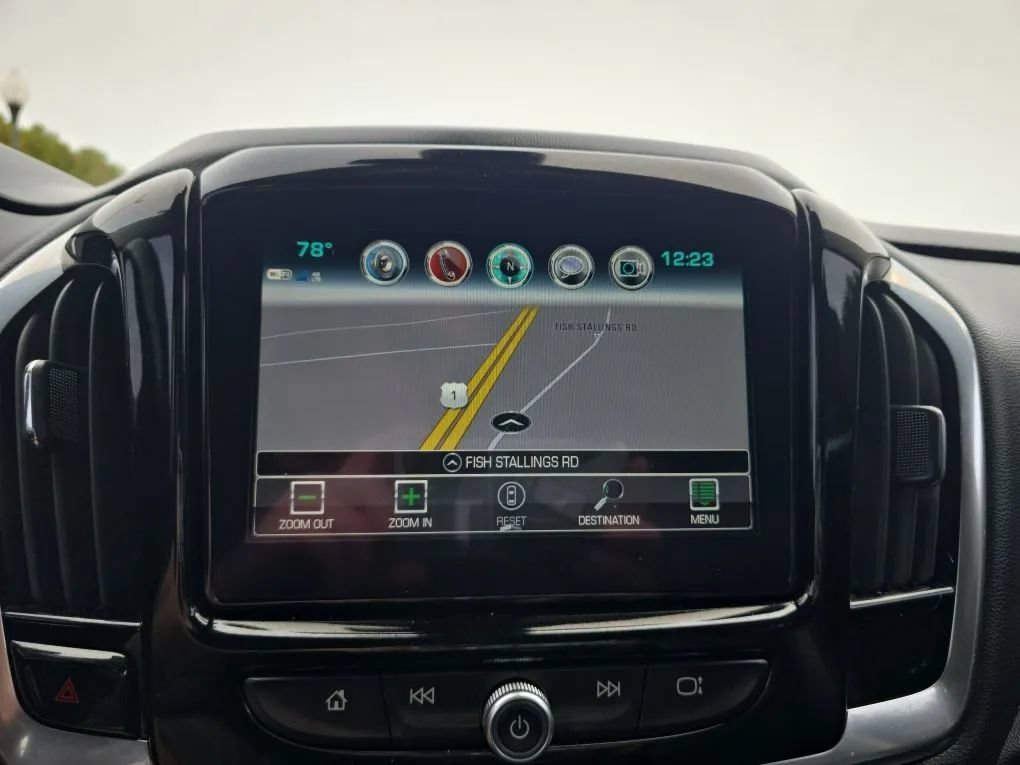 Used 2019 Chevrolet Traverse LT w/ LT Premium Package AWD/4WD image 29