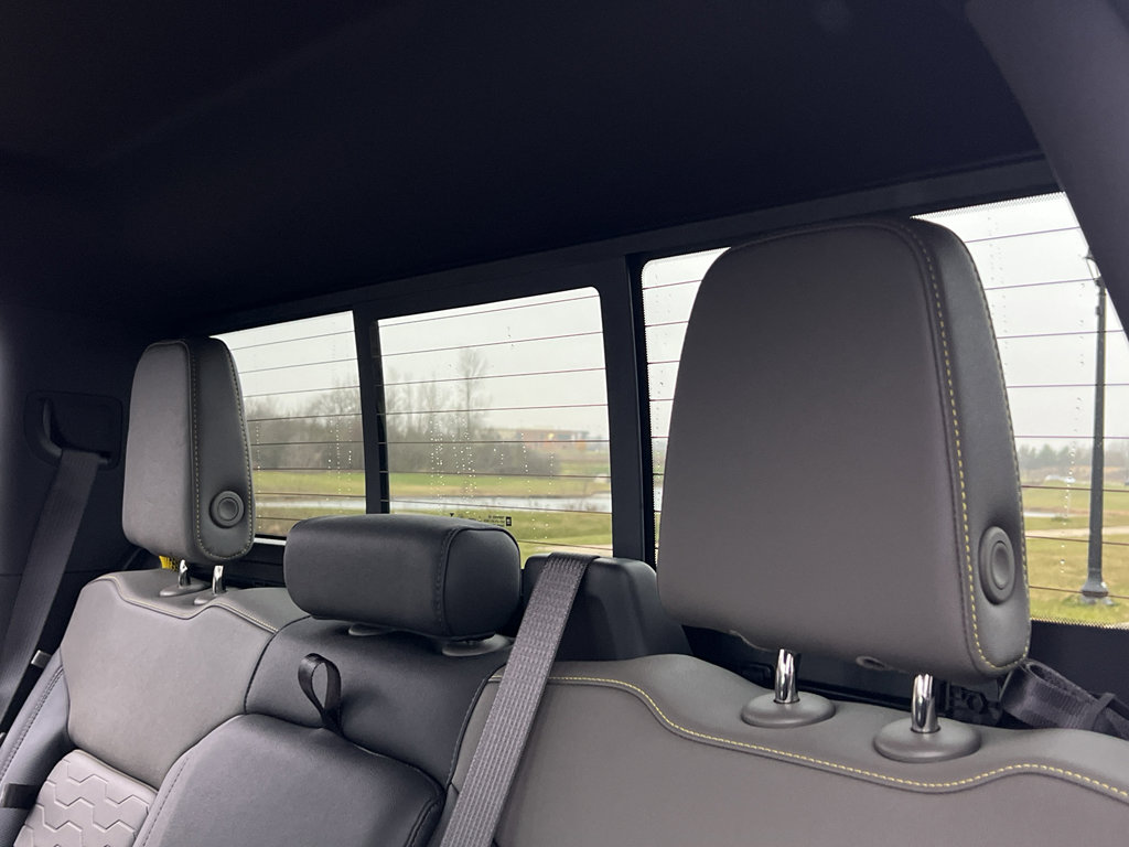 Used 2025 Chevrolet Silverado 1500 ZR2 w/ Technology Package image 41