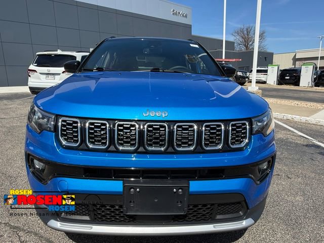 Used 2025 Jeep Compass Limited AWD/4WD image 32