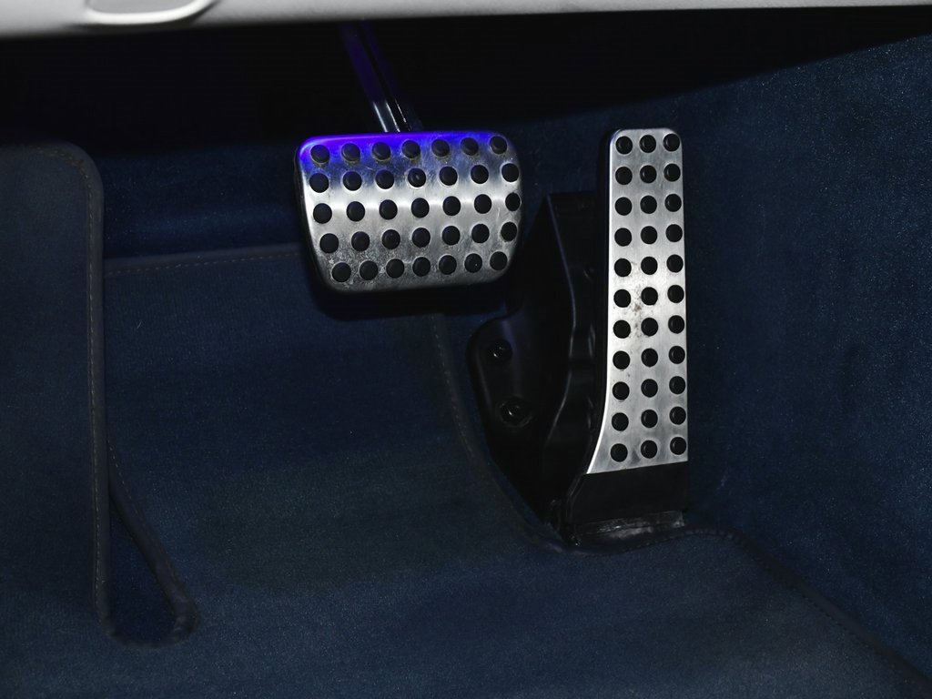 Used 2019 Mercedes-Benz E 450 4MATIC Cabriolet image 16