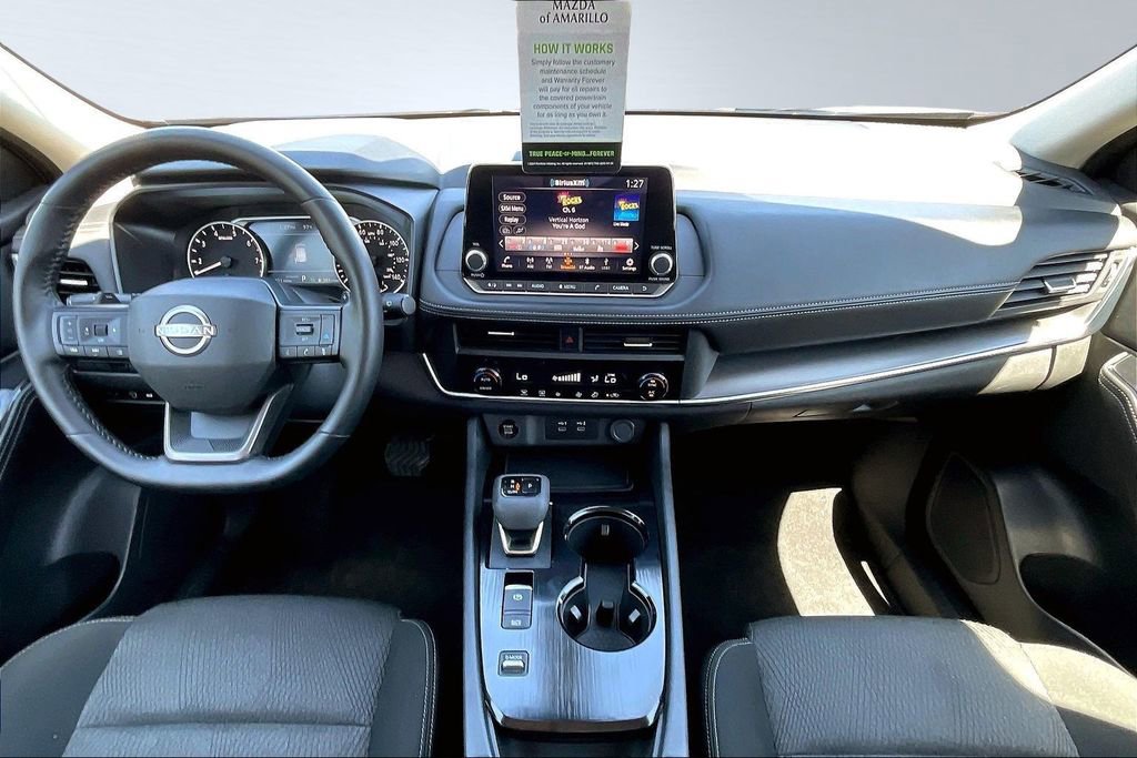 Used 2025 Nissan Rogue SV image 8