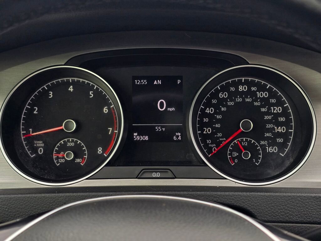 Used 2016 Volkswagen Golf SE image 26