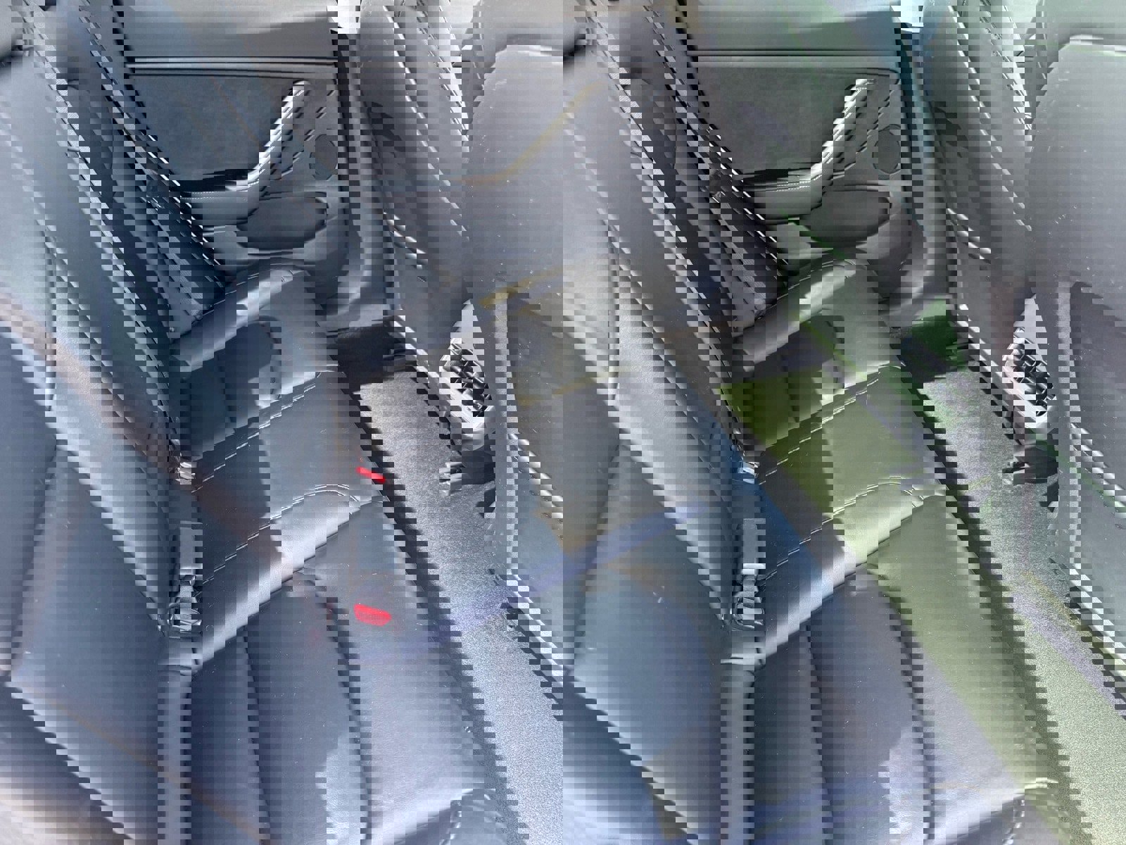 Used 2023 Tesla Model 3 Standard Range image 27