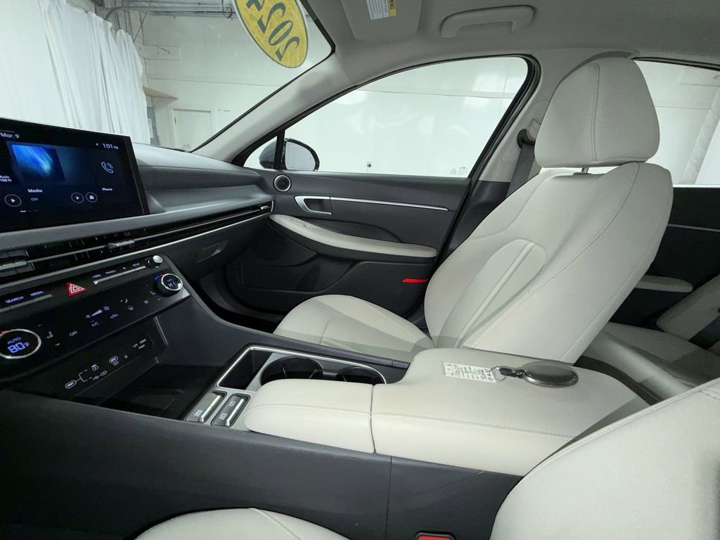 Used 2024 Hyundai Sonata SEL w/ Convenience Package FWD image 21