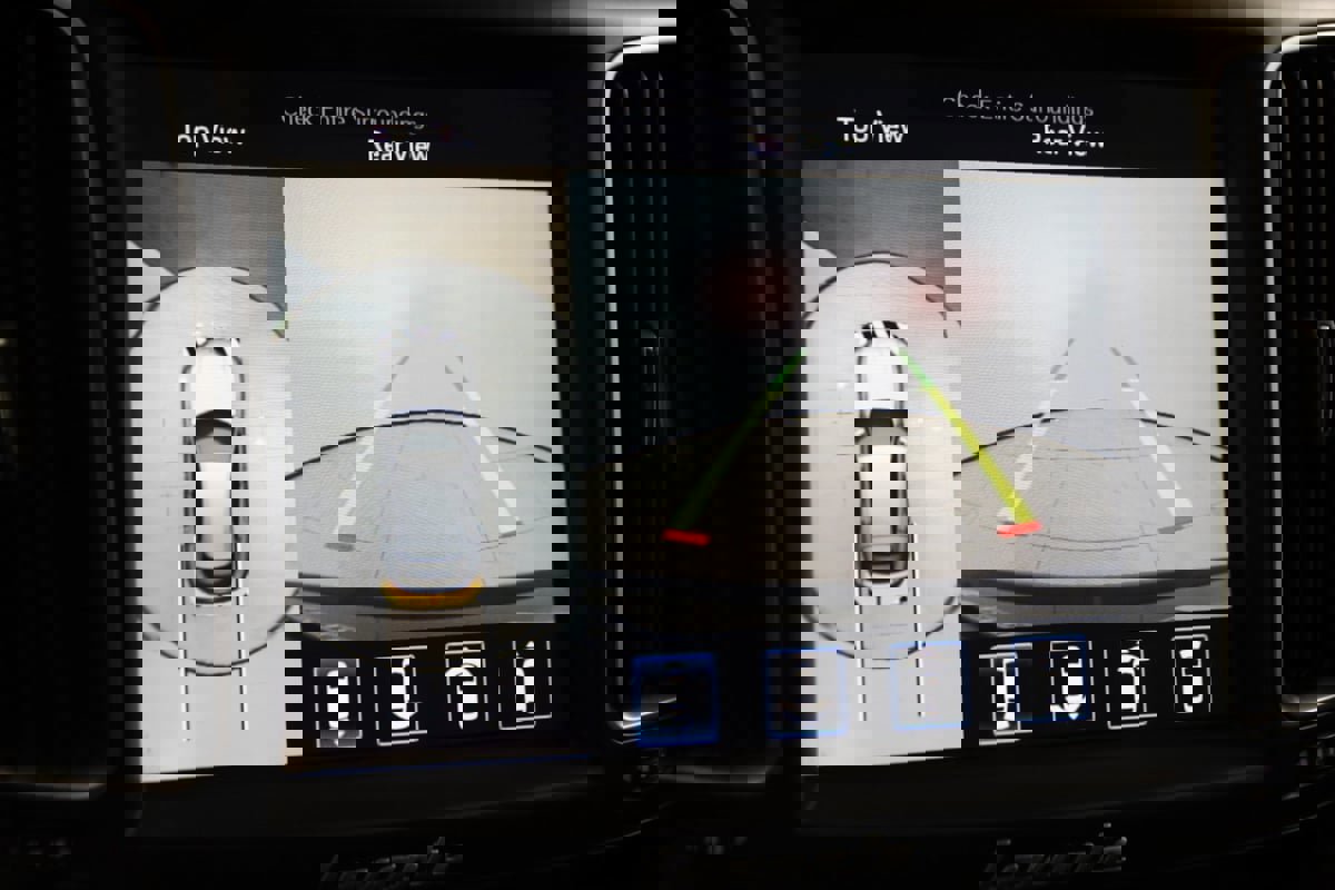 Used 2018 Maserati Levante GranSport image 10