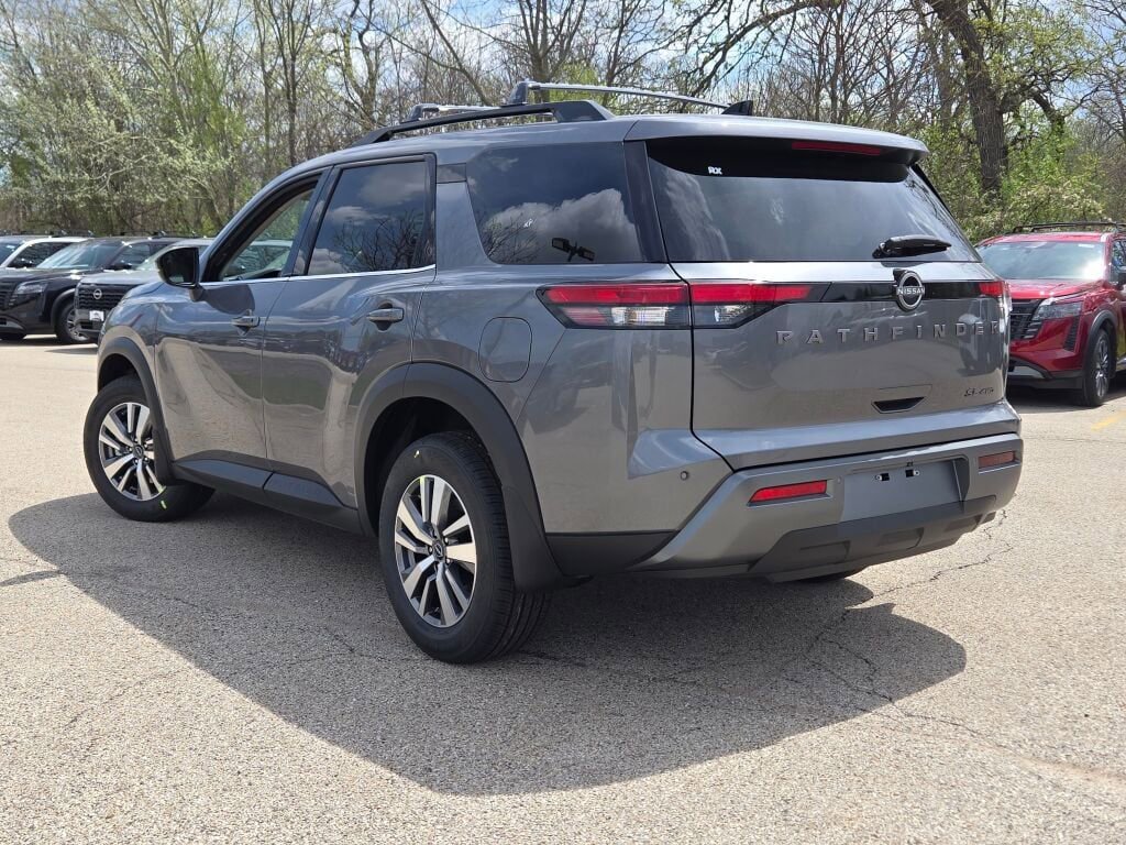 New 2026 Nissan Pathfinder SL w/ Cargo Package AWD/4WD image 12