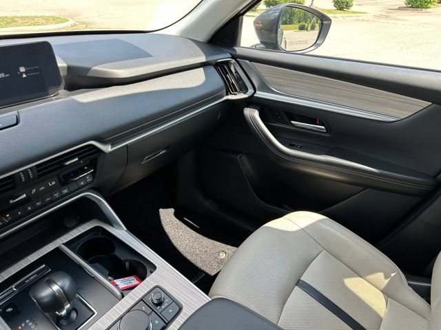 Used 2024 MAZDA CX-90 Plug-In Hybrid w/ Preferred AWD/4WD image 30