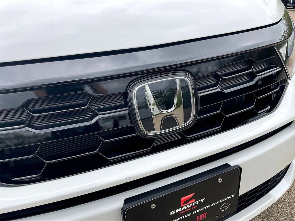 Used 2025 Honda Odyssey Elite image 34