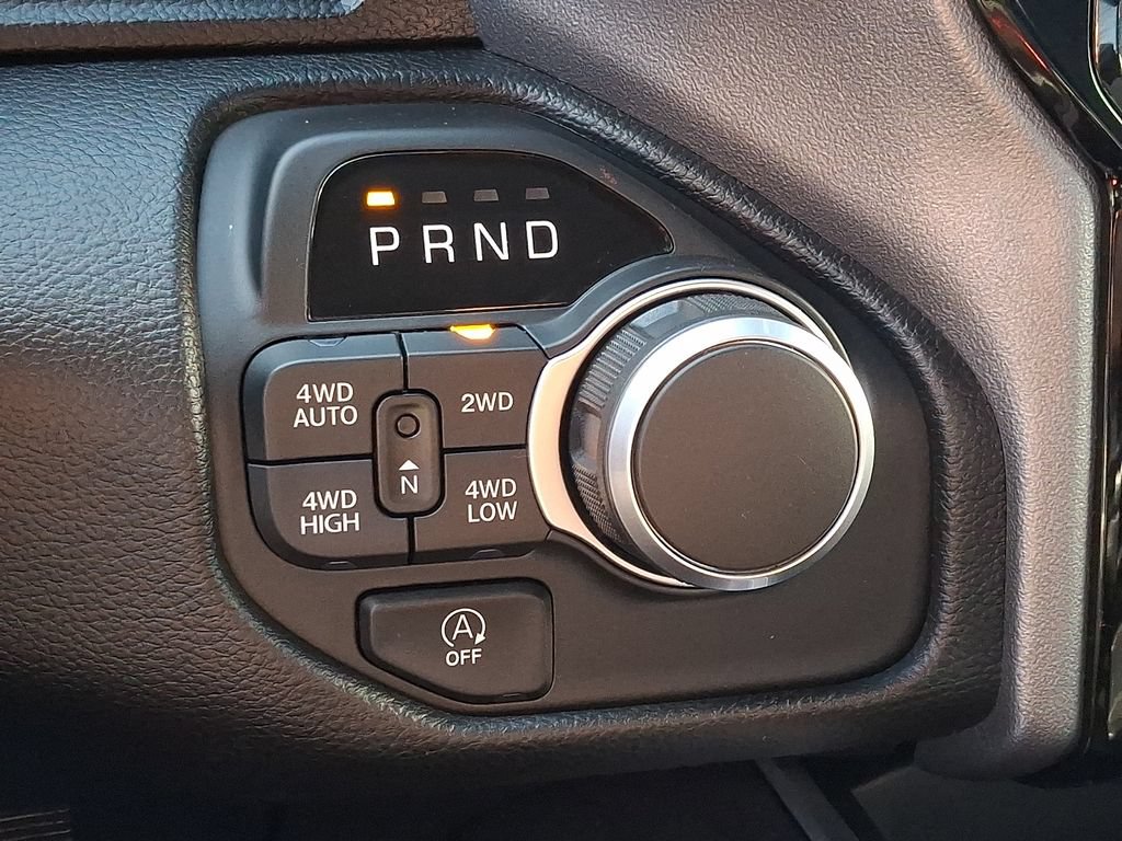 Used 2025 RAM 1500 Big Horn AWD/4WD image 16