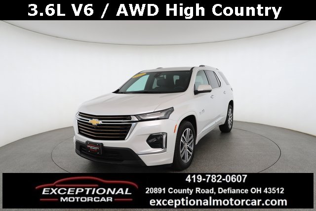Used 2024 Chevrolet Traverse High Country image 1