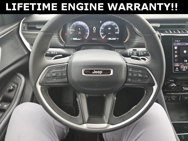 Used 2024 Jeep Grand Cherokee L Laredo image 21