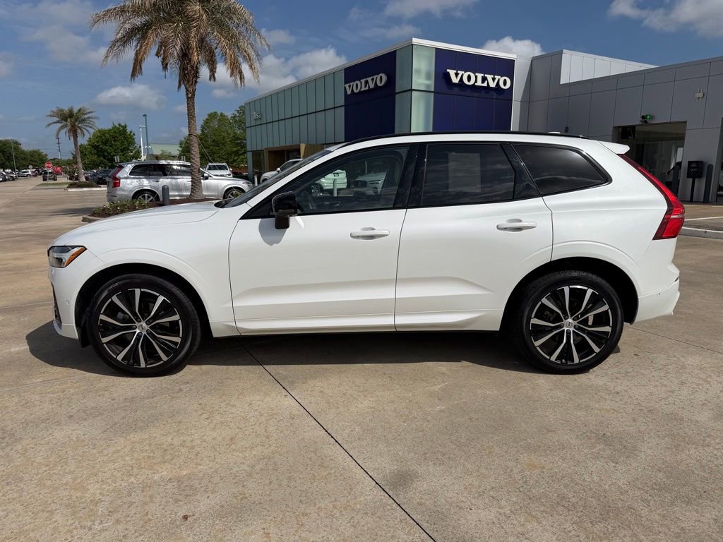 Used 2023 Volvo XC60 B5 Plus w/ Climate Package image 2