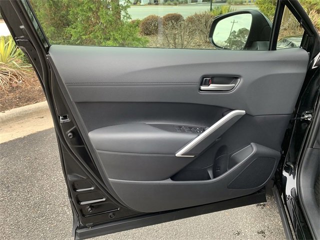 Used 2026 Toyota Corolla Cross XLE image 17