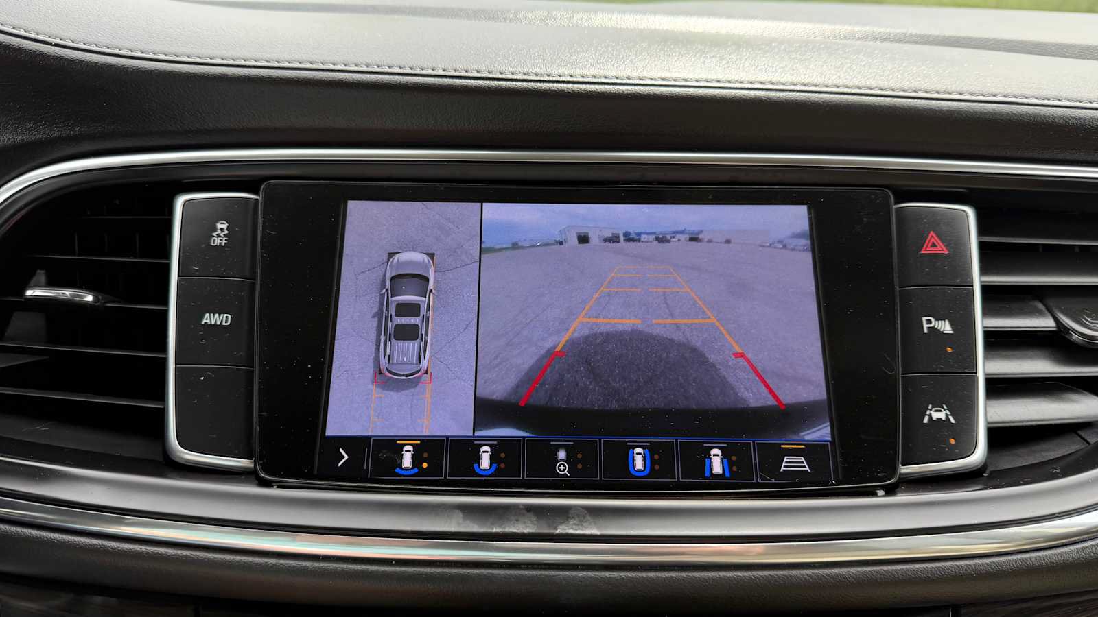 Used 2021 Buick Enclave Premium w/ Surround and Sites Package AWD/4WD image 22