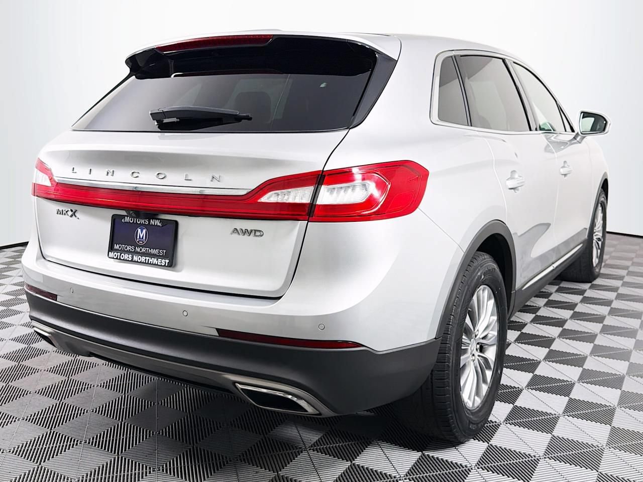 Used 2017 Lincoln MKX Select w/ MKX Climate Package AWD/4WD image 25