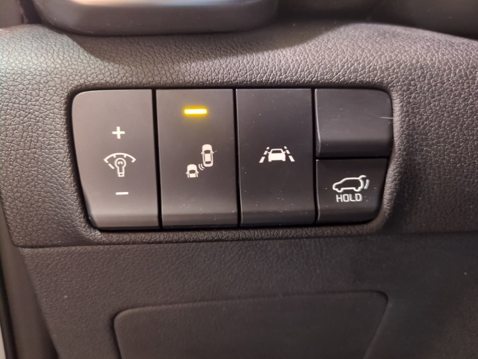 Used 2020 Kia Sportage SX image 18