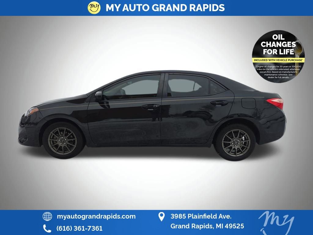 Used 2019 Toyota Corolla LE image 4