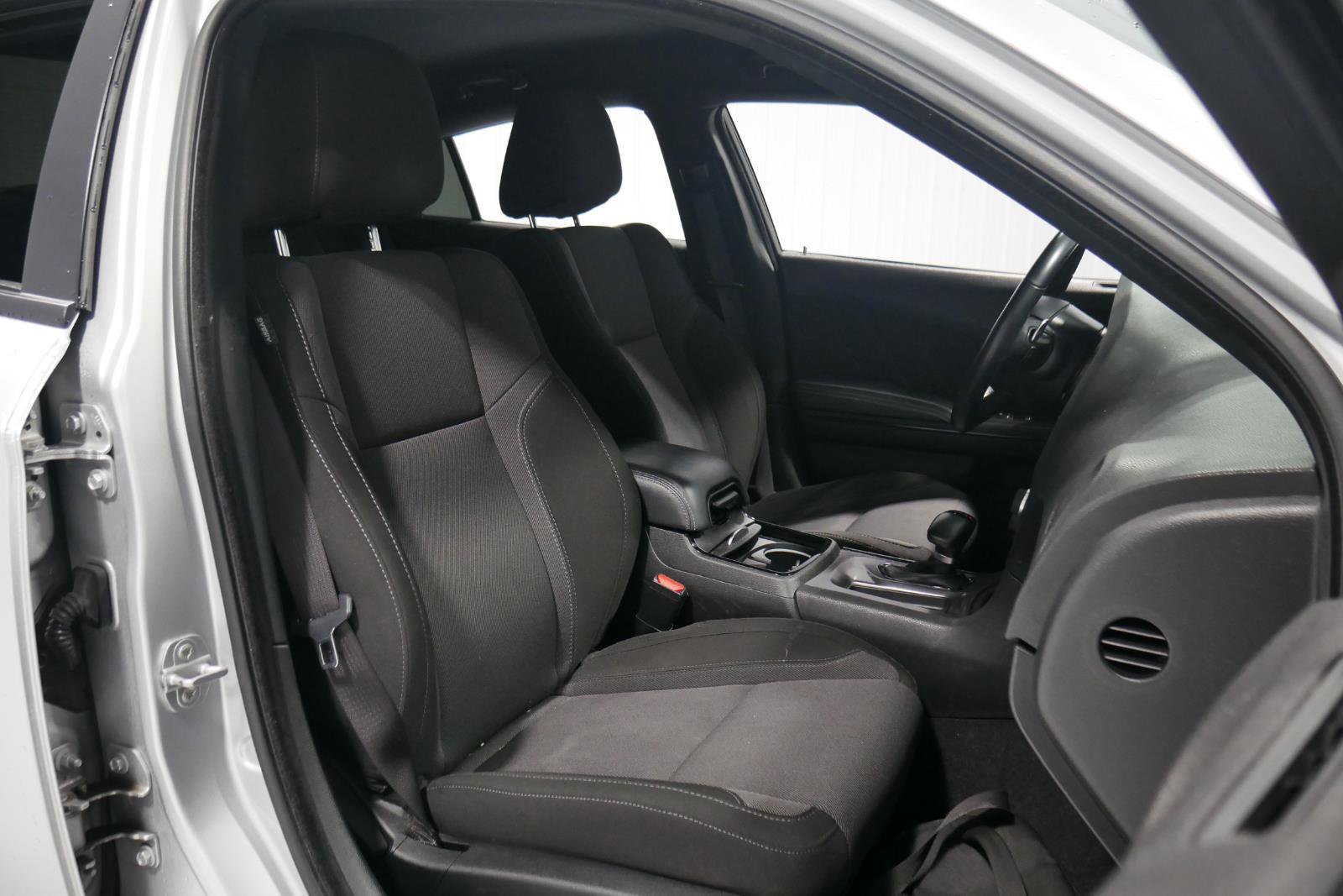 Used 2022 Dodge Charger SXT w/ Blacktop Package image 15