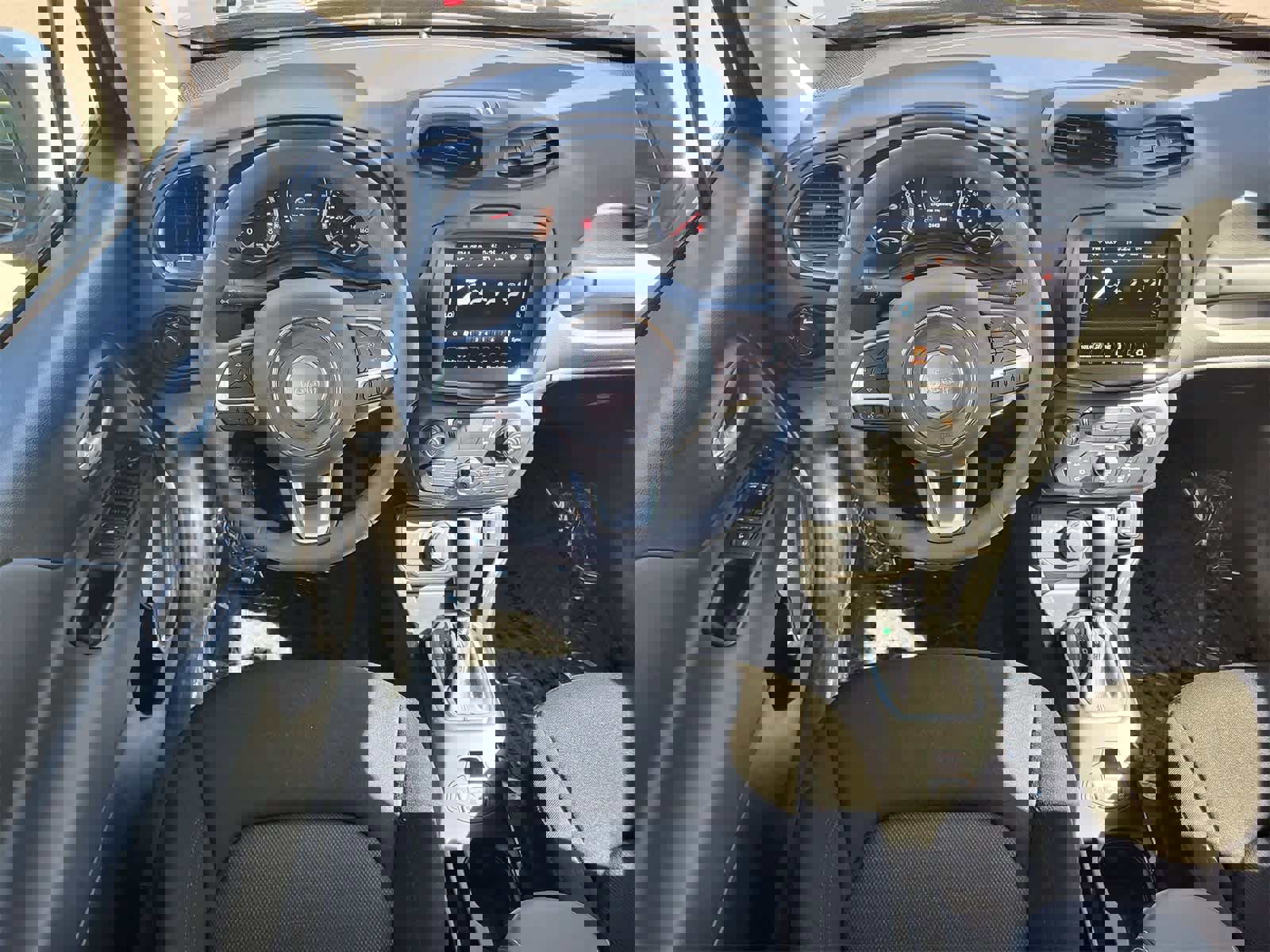 Used 2023 Jeep Renegade Latitude image 24